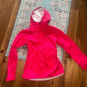 Women’s Patagonia rain jacket size small